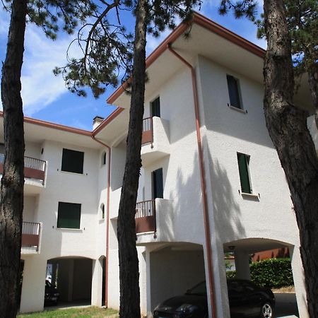 Villa Albaluisa Bibione Exterior photo
