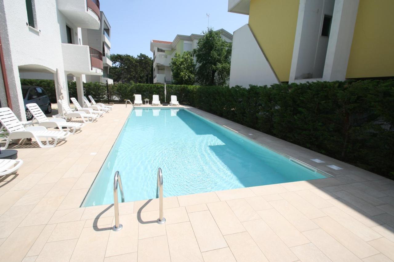 Villa Albaluisa Bibione Exterior photo